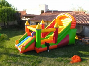 todo en juegos inflables y/o mecanicos castillos inflablers de mendoza