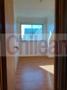 Casa cerca de supermercados, colegios, mall, locomoción colectiva. 