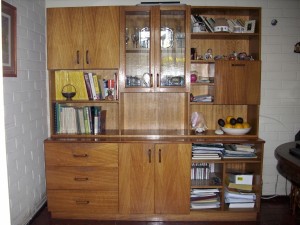 Mar&iacute;a P&iacute;a Silva Anuncios gratis en La Florida |  VENDO MULTIMUEBLE DE MADERA EUCALIPTO, Excelente Estado