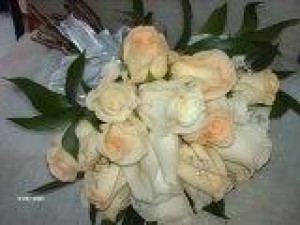 Mauricio Rojas Anuncios gratis en Santiago |  ARREGLOS FLORES NATURALES , RAMOS DE NOVIA, DECORACION MATRIMONIOS, MAURICIO ROJAS - WILMA FUENTES PEINADOS Y MAQUILLAJES A DOMICILIO