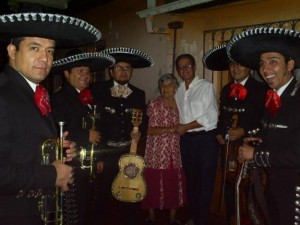 johnny luis Anuncios gratis en Santiago |  mariachis sal y tequila serenatas en vivo, SERENATAS MARIACHIS SERENATAS MARIACHIS