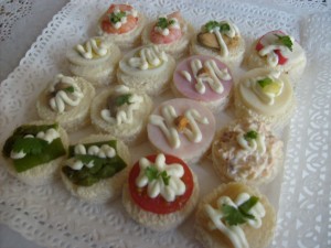 Pedro Anuncios gratis en Santiago |  Canape tapaditos pastelitos bodas bautizos fiestas cumplea&ntilde;os petitbouche , Todo evento social domicilios 986612378
