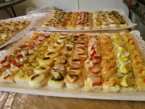 Claudia Cabezas Anuncios gratis en La Florida |  Ilusion cockteleria,  ofrecemos todo para sus celebraciones., Canapes, empanaditas, pastelitos y mucho mas...