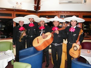 Mariachi Chile Mexico Anuncios gratis en Cerrillos |  Mariachis te cantan y encantan 7279788, www.serenata.cl mariachis a domicilio