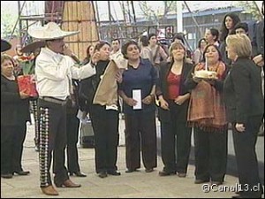 charro vargas Anuncios gratis en Santiago |  a lo mero mero con mariachis chile  6835401; 09-1518932, imitados pero no igualados  www. mariachischile. cl