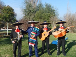 javier infante Anuncios gratis en Santiago |  SERENATAS A DOMICILIO - MARIACHIS - EL CHARRO INFANTE 7439064, si nos dejan nos vamos a querer toda la vida, si nos dejan nos vamos a ....