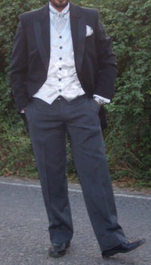 MARIA JOSE Anuncios gratis en Valpara&iacute;so |  VENDO ELEGANTE TRAJE DE NOVIO, TRAJE DE NOVIO SUPER FINO