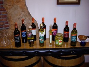 Samella Anuncios gratis en Puerto Natales |  Olivareros y Viticultores Sdad.Coop, Venta de vinos, aceite de oliva y aceitunas aderezadas