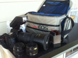 Comercial Anuncios gratis en Puerto Montt |  Set Fotografico CANON $ 420.000, Varios elementos