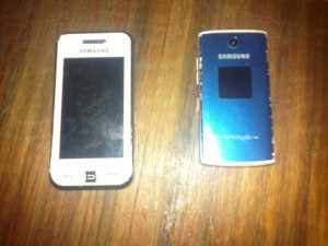 Ronald  Anuncios gratis en Temuco |   Celulares samsung sgh-e215l y gt s5230 (ambos), Se venden por motivos de estar en desuso y en buenas condiciones