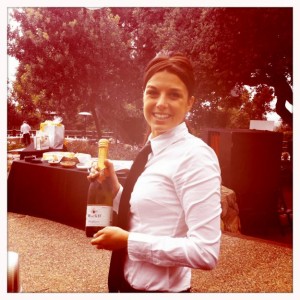 toro Anuncios gratis en El Array&aacute;n |  Servicio de mozos www.eliteseguridad.cl 09-1570121 soluciones a domicilio, congresos, conferencias, convenciones, ruedas de prensa, inauguraciones, c&oacute;