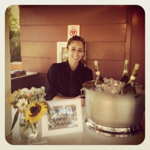 liza Anuncios gratis en Lo Barnechea |  MOZOS BARTENDER DOMICILIOS 09-1570121 EVENTOS FIESTAS MATRIMONIOS SANTIAGO, WWW.GARZONEXPRESS.CL Ll&aacute;menos y asegure su diversi&oacute;n con nuestro servicio, 