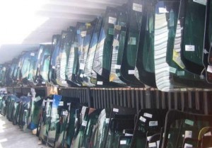 Parabrisas LyG Anuncios gratis en Maip&uacute; |  Parabrisas en maipu fono 28936157, Reparacion de parabrisas,instalacion,vidrios automotrices, grabado patentes
