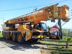 Alejandro Rodrigo Anuncios gratis en Paine |  GR�AS TELESC&Oacute;PICAS 80 Y 20 TONELADAS VENDO, CAMI�N ASISTENCIA COMPLETO VENDO