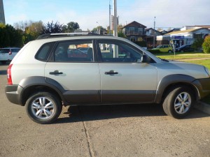 Nelson  Anuncios gratis en Vi&ntilde;a del Mar |  Vendo hyundai tucson en excelentes condiciones, patente al d&iacute;a, Hyundai tucson 2.0 gl 2wd ac 