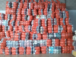 Omar Anuncios gratis en Independencia |  Pacas ropa usada de segunda mano al por mayor, Empresa mayorista venta de pacas fardos deropa usada de segunda mano 