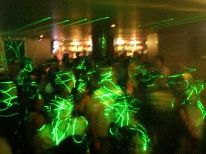 iluminacion laser Anuncios gratis en Santiago |  Arriendo maquina de nieve, maquina de humo, laser, burbujas, Arriendo maquina de nieve, maquina de humo, laser, burbujas