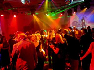 Iluminacion Laser Anuncios gratis en Santiago |  Dj para fiestas audio luces fiestas en casa m&uacute;sica para fiestas, Dj para fiestas audio luces fiestas en casa m&uacute;sica para fiestas