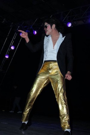 rodrigo castillo Anuncios gratis en La Cisterna |  Doble michael jackson luis aviles para eventos., Show doble de michael jackson
