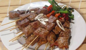 pedro Anuncios gratis en Independencia |  Banqueteria fiestas celebraciones brochetas cebiches empanaditas , Delivery 986612378 todo eventos fiestas canape petitbouche cebiche