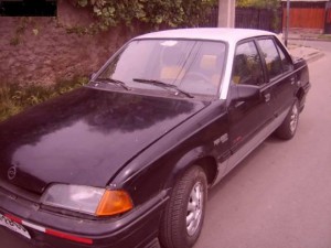 julian Anuncios gratis en La Pintana |  chevrolet monza funcionando, papeles al dia solo falta revision