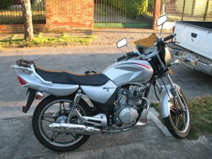 pablo Lange Anuncios gratis en Osorno |  MOTO KINLON JV 125 cc. a&ntilde;o 2008, al dia -impecable, baratisima! MOTO KINLON JV 125 cc. a&ntilde;o 2008, al dia -impecable