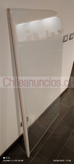Pedro reus Anuncios gratis en Vitacura |  Venta mampara vidrio baño tina perfecto estado, Mampara vidrio