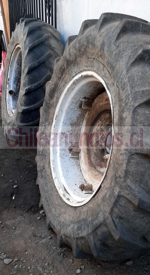 Carlos cariaga Anuncios gratis en Temuco |  Neumáticos aro 30 con llantas tractor zettor, Neumáticos aro 30 con llantas para tractor zettor