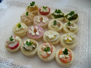 Guerrero De Luna Anuncios gratis en Las Condes |  Servicio de catering a domicilio ll&aacute;menos 085355494 finacocteler&Iacute;a donpedro, .matrimonios bautizos celebraciones cumplea&ntilde;os delivery santiago 98661